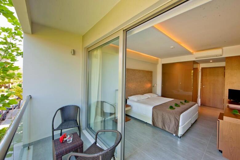 Hotel Oktober