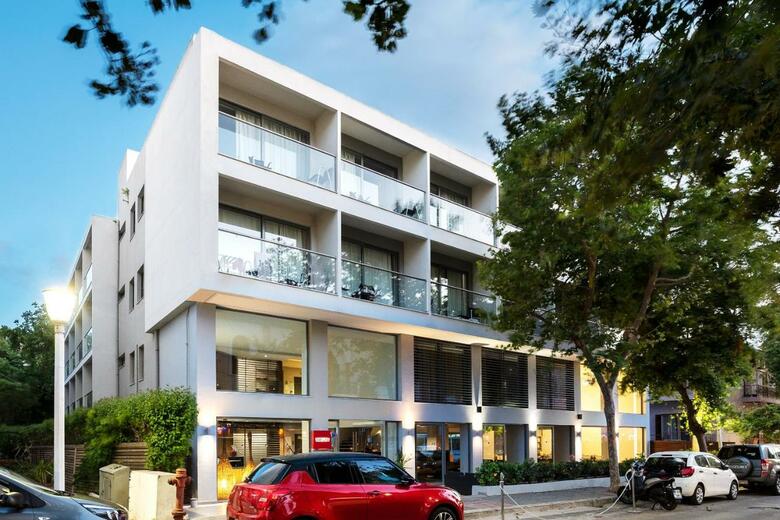 Hotel Oktober