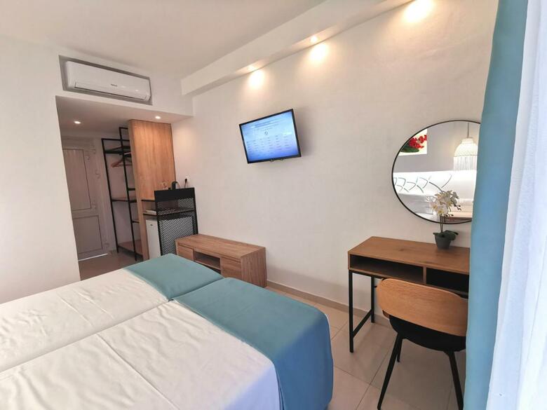 Hotel Studios Artemis