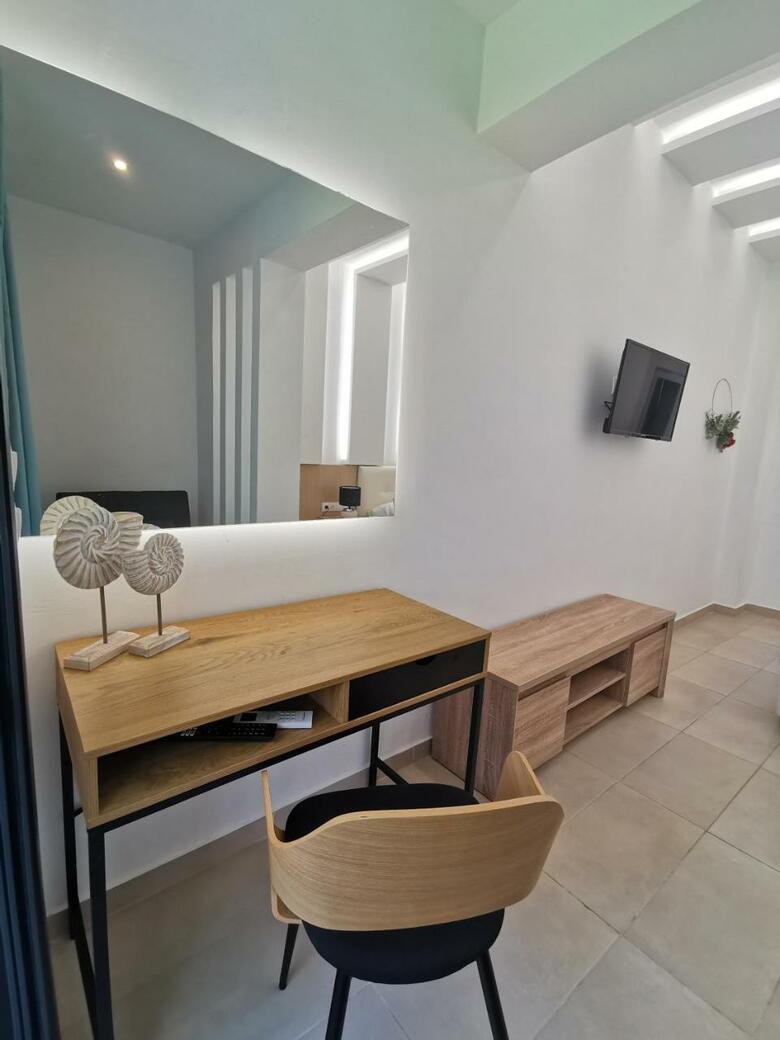 Hotel Studios Artemis