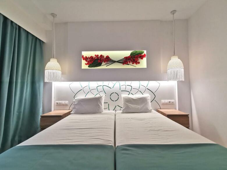 Hotel Studios Artemis