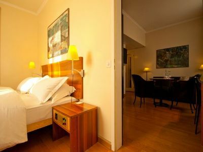 Central Plaza Hotel