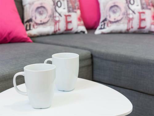 Delightful New Town Square Apartment