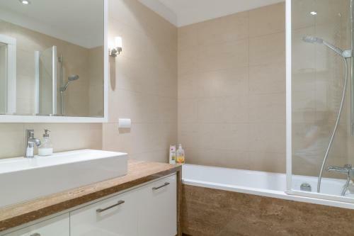 Apartments Grzybowska By City Quality