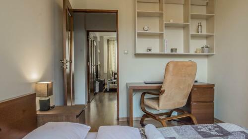 Central Rotunda Apartment