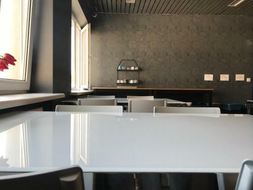 Albergue Loft Car Factory