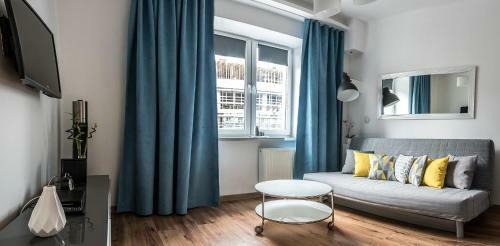 Mkpl Apartments