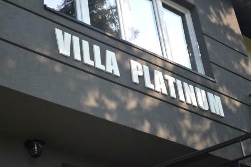 Hostal Villa Platinum