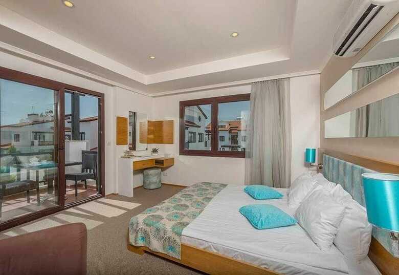 Hotel River Garden Residence