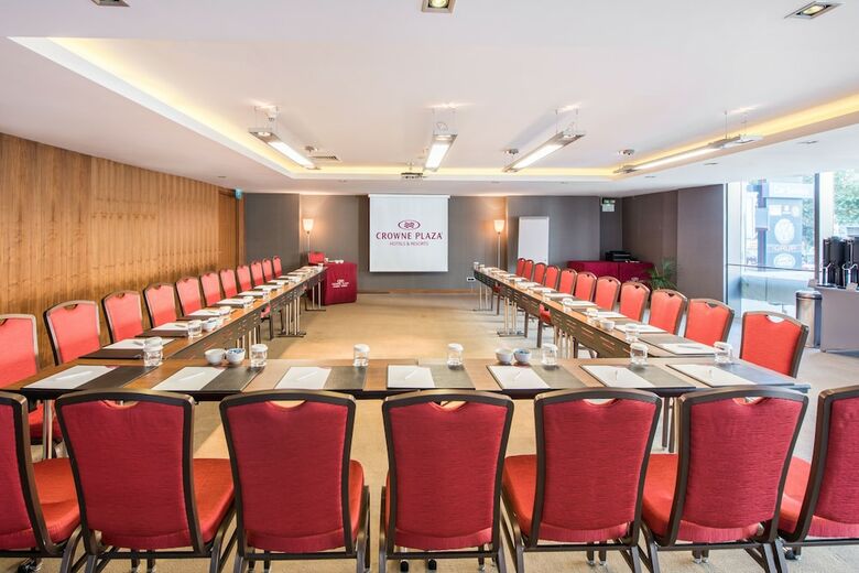 Hotel Crowne Plaza Istanbul Harbiye