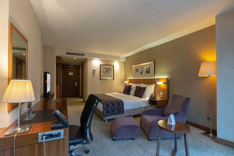Hotel Crowne Plaza Istanbul Harbiye