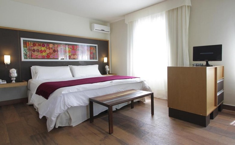 Plaza Paradiso Petit Hotel