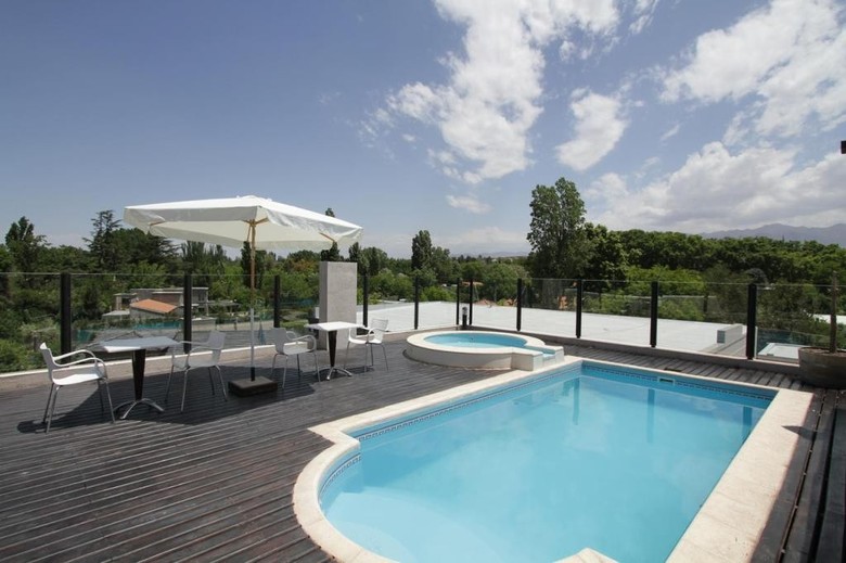 Plaza Paradiso Petit Hotel