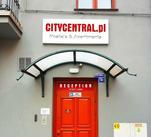 City Central Hostel - Old Town