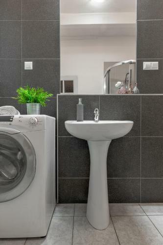 Top Location Apartment Odrzanska