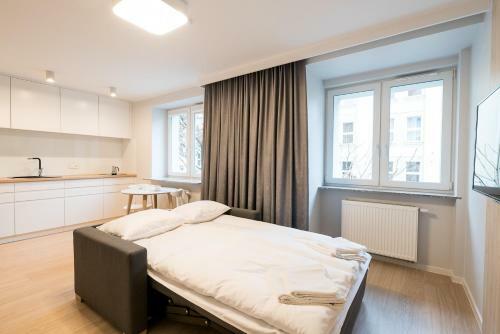 Q17 Apartments