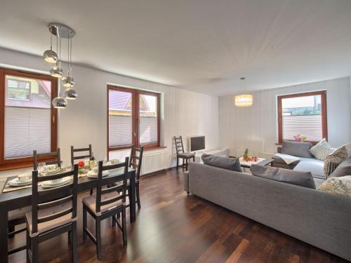 White Apartment Visitzakopane