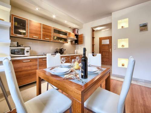 Ibiza Apartment Visitzakopane