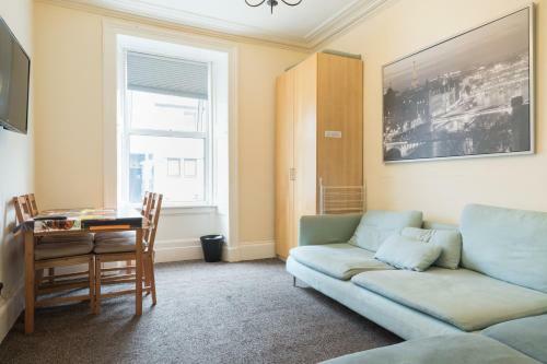 George Street 2 Bed Apart