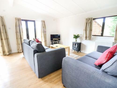 Summertime Lodge
