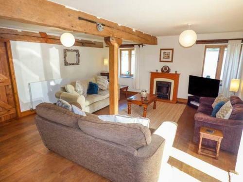 Hendre Bach Barn