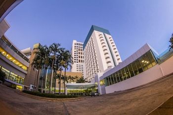 Plaza Shopping Hotel
