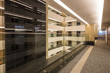 Plaza Shopping Hotel