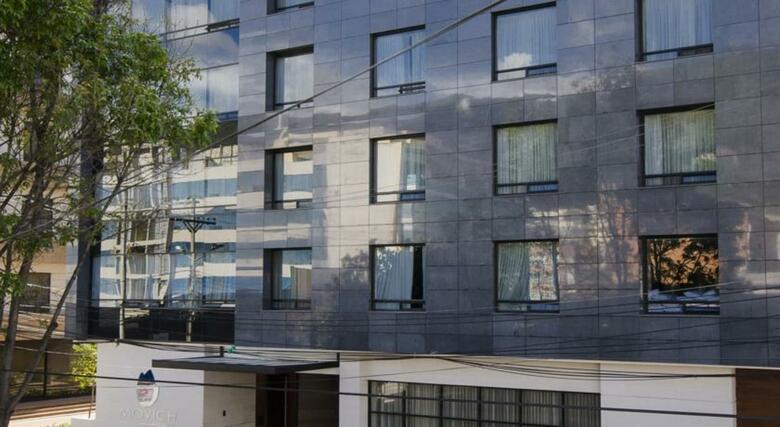 Hotel Chic� 97