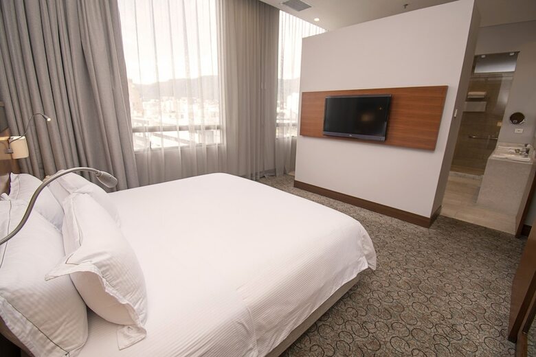 Hotel Doubletree Parque 93 By Hilton