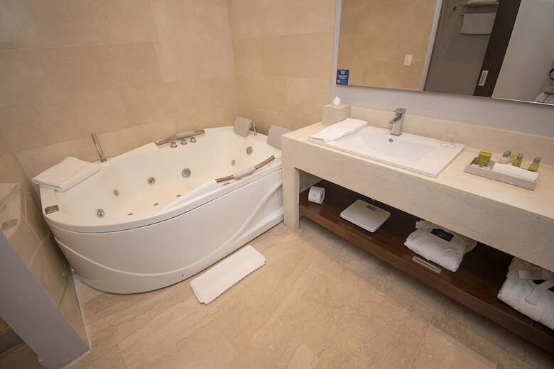 Hotel Doubletree Parque 93 By Hilton