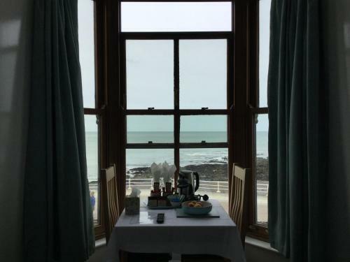Hostal Celtic Bay Guest House