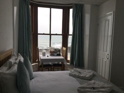 Hostal Celtic Bay Guest House