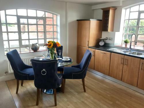 Quarters - Coopers Lane Apartment