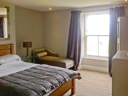 The Lookout, Alnwick