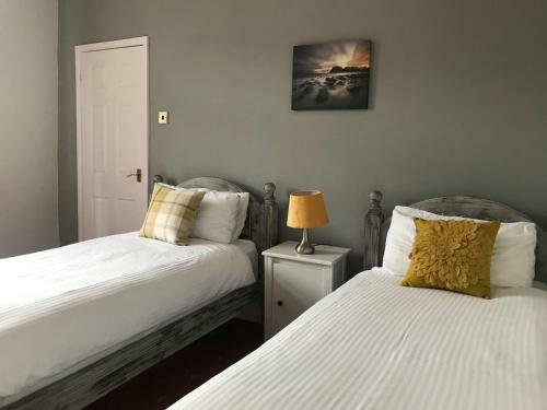 Hostal Harbour Guest House