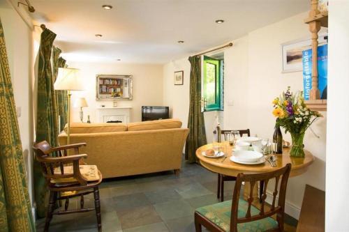 Azalea Cottage