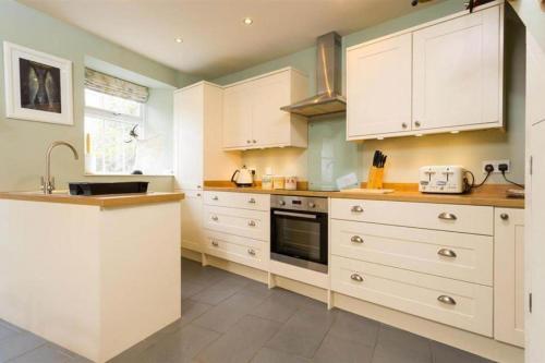 Lily Tarn Cottage