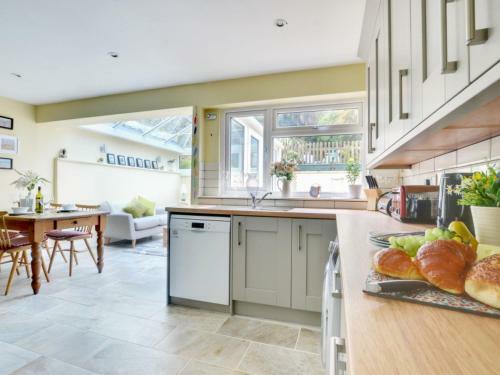 Holiday Home Drum Cottage