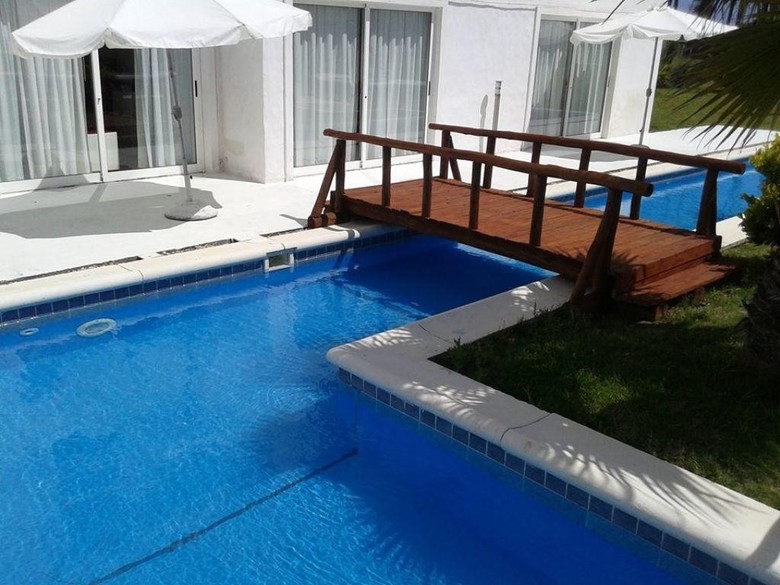 Punta Del Este Arenas Hotel