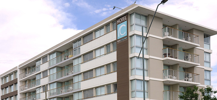 Real Colonia Hotel And Suites