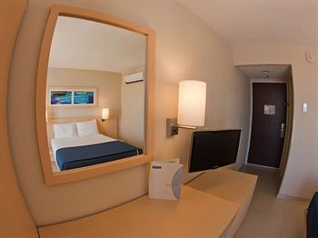 Hotel City Express Ciudad Del Carmen
