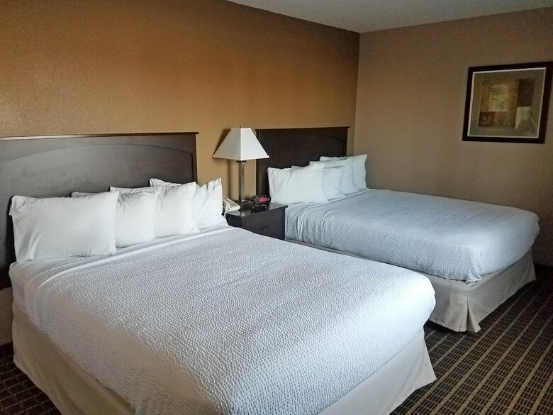 Hotel Americas Best Value Inn And Suites Bismarck