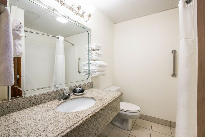 Savannah House Hotel