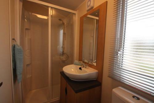 The Trotting Mare Caravan Park - Adults Only