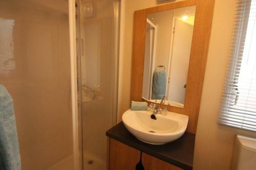 The Trotting Mare Caravan Park - Adults Only