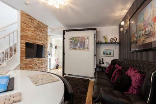 Pear Tree Holiday Home - York