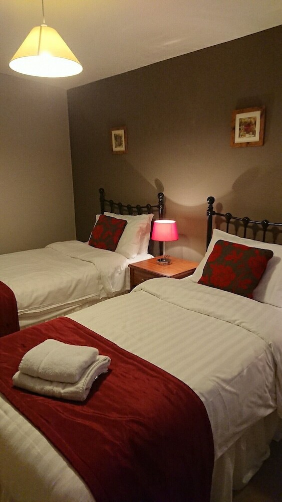 Victoria Cloisters Apartments
