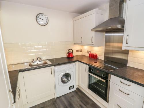 110 Postern Close