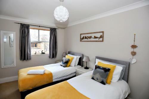 Emperors Wharf 2 Bedroom Apartment