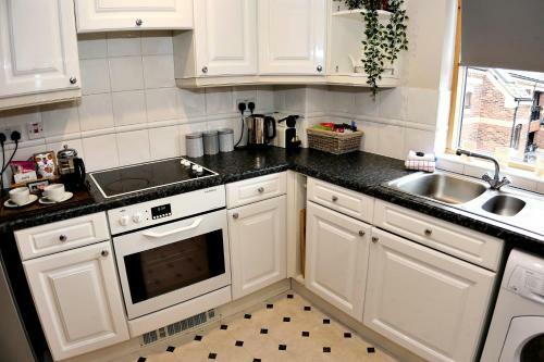 Emperors Wharf 2 Bedroom Apartment